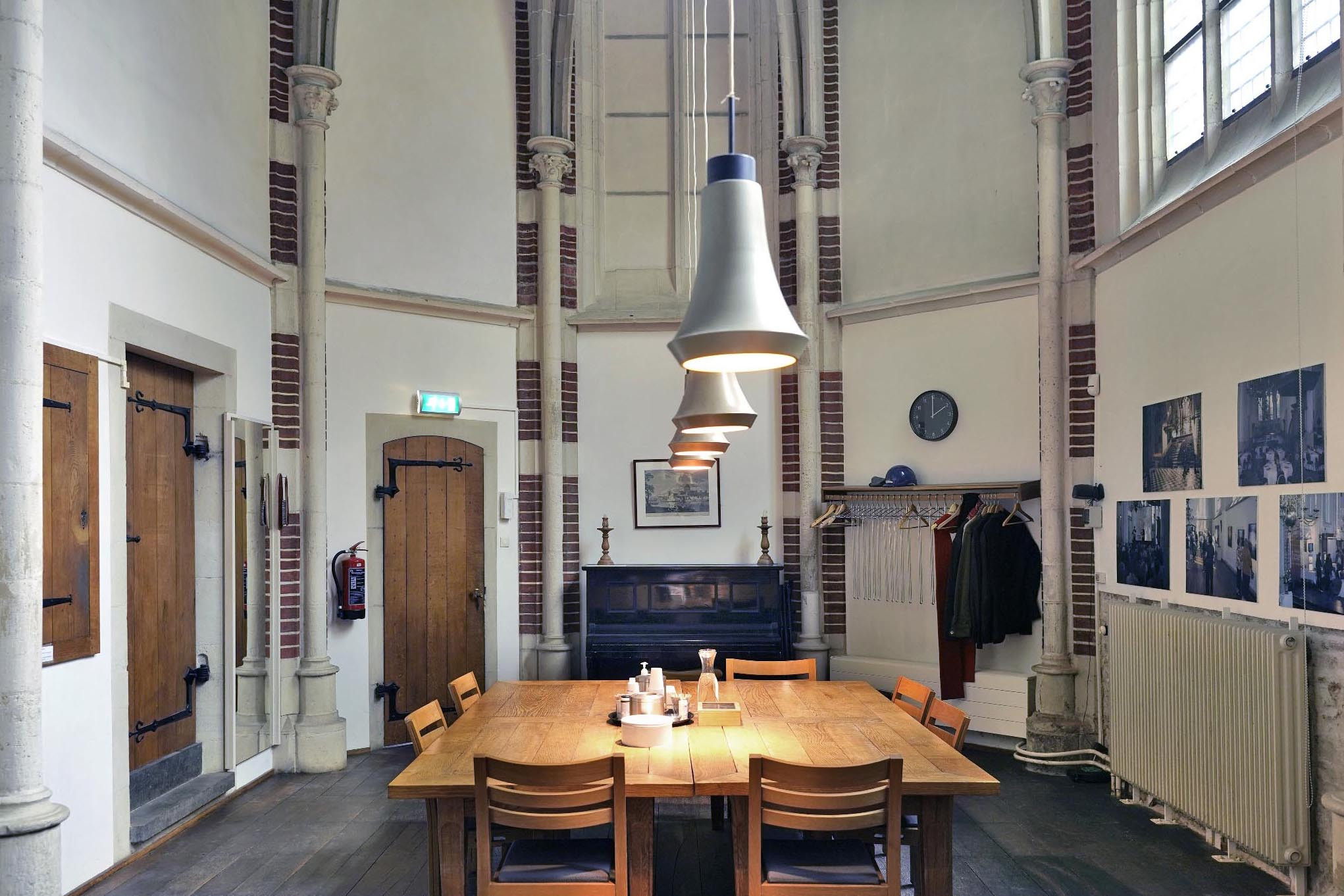 Gerfkamer Stevenskerk gezien naar de deur