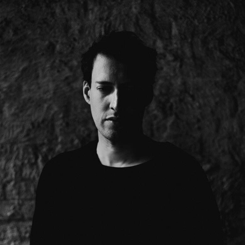 Eloi Youssef
UITVERKOCHT