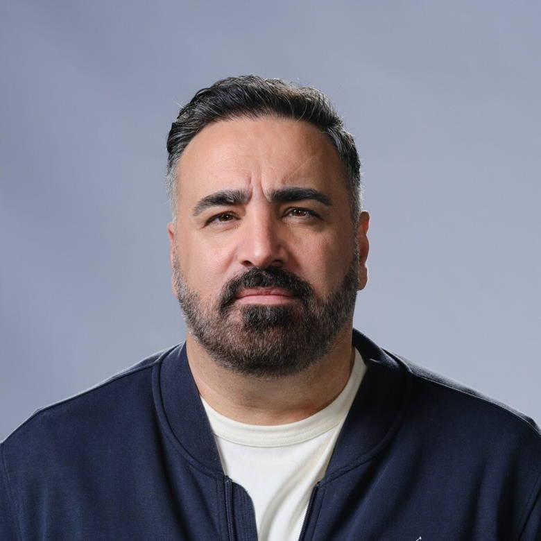 Ver & Nabij |
Sinan Can vertelt!