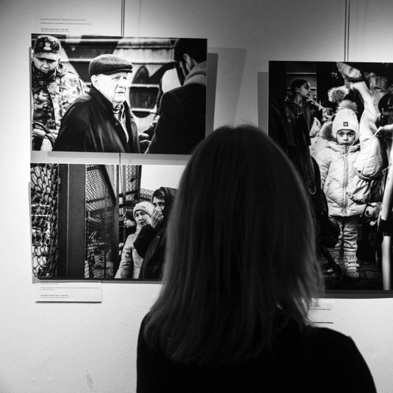 Foto-expositie 
'In the Shadows of War'